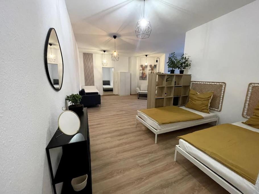 150Qm - 5 Rooms - Free Parking - Mallibase Apartments Hannover Eksteriør billede