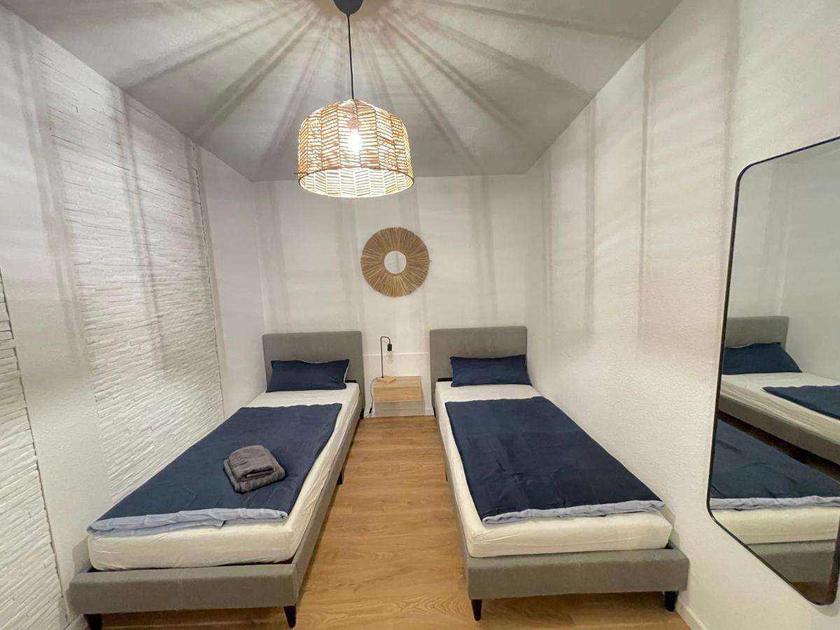 150Qm - 5 Rooms - Free Parking - Mallibase Apartments Hannover Eksteriør billede