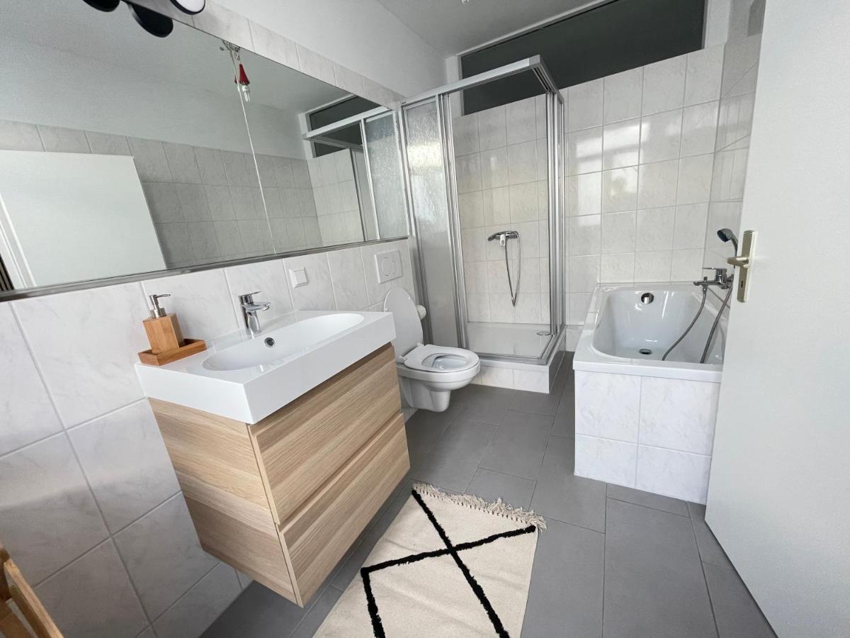 150Qm - 5 Rooms - Free Parking - Mallibase Apartments Hannover Eksteriør billede