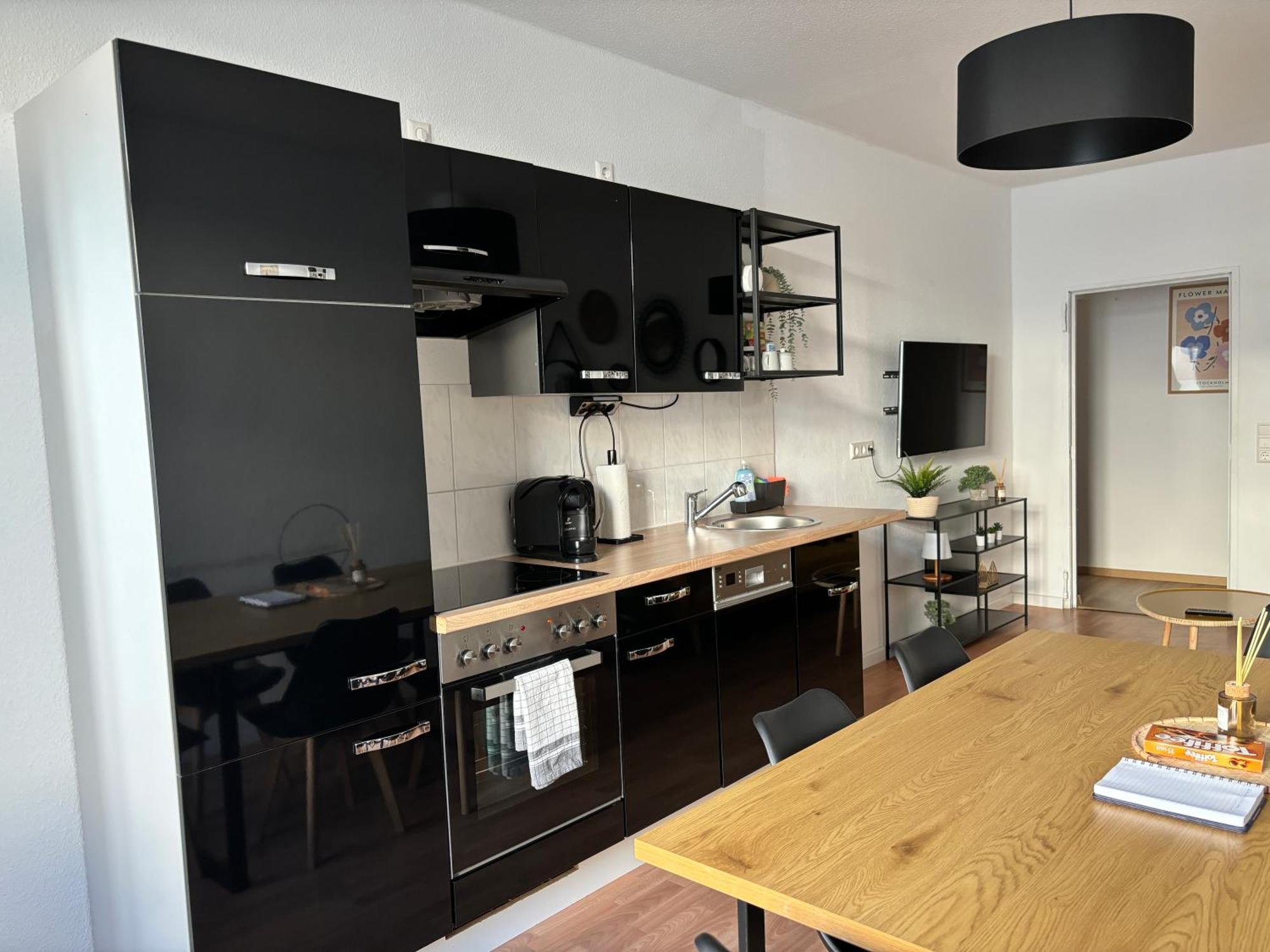 150Qm - 5 Rooms - Free Parking - Mallibase Apartments Hannover Eksteriør billede
