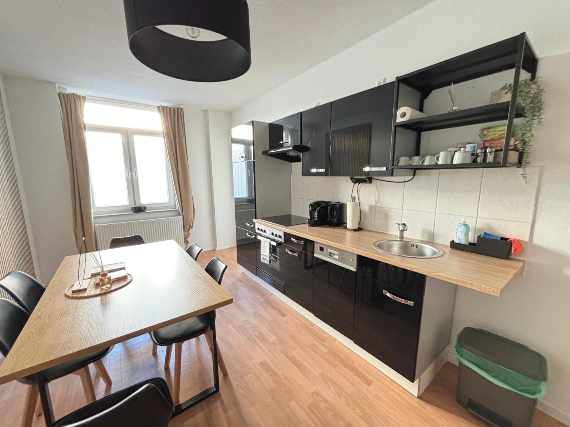 150Qm - 5 Rooms - Free Parking - Mallibase Apartments Hannover Eksteriør billede