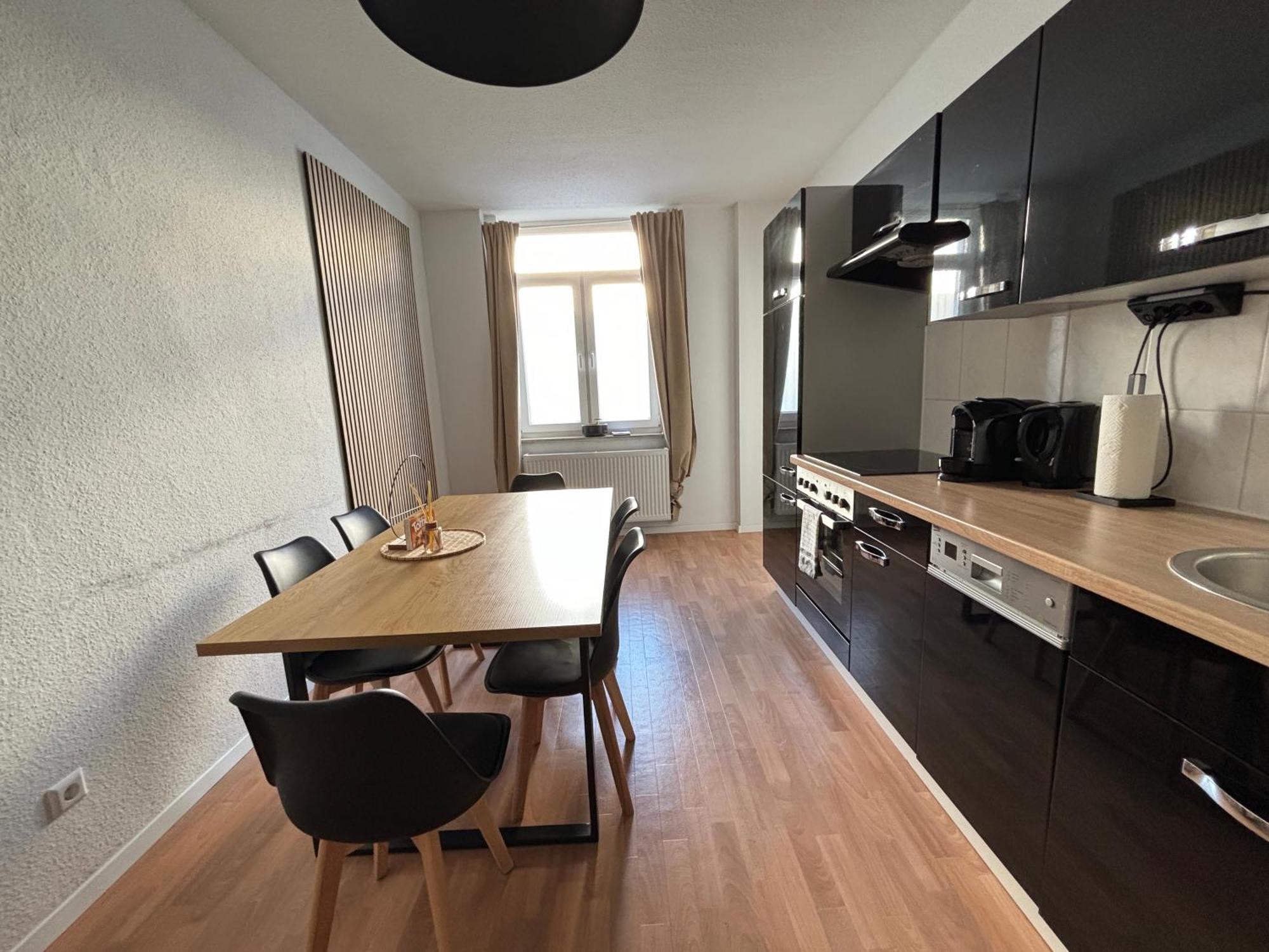 150Qm - 5 Rooms - Free Parking - Mallibase Apartments Hannover Eksteriør billede